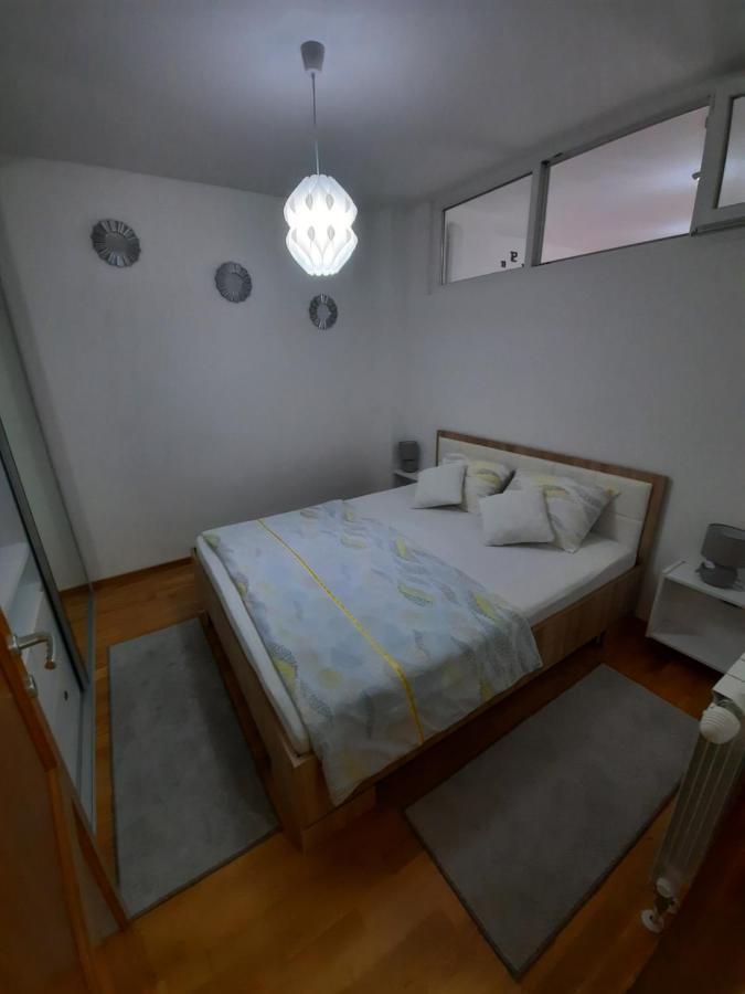 Bulevar - Free Parking * Sarajevo